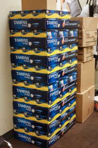 U of C students can now access free tampons at the SU main office, the Info Centre, and the Q Centre. //